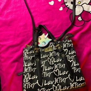 Pre-Loved with free unicorn keychain 😄